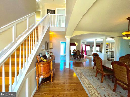 Dining room, Interior, Wood Texture Flooring