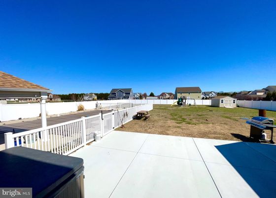 Backyard, Exterior, Hot Tub