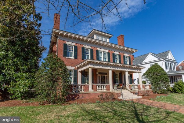 Exterior, Facade, Brick Facade, American Foursquare
