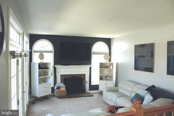 Fireplace, Interior, Living room
