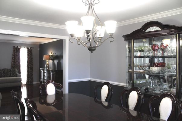Chandelier, Dining room, Interior