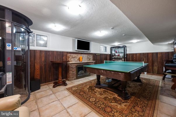 Billiard Table, Game Room, Interior, Wooden Walls