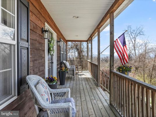 Exterior, Wood Texture Flooring