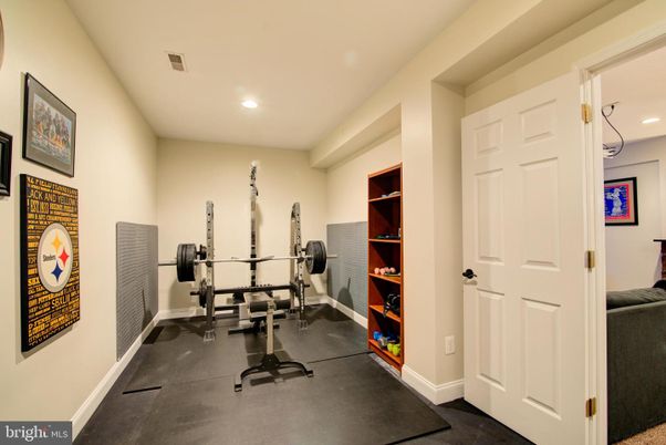 Fitness Equipment, Interior, Recessed Lighting