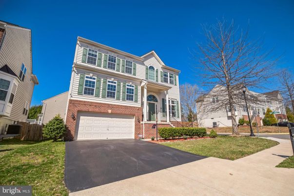 Attached, Exterior, Facade, Brick Facade, Rowhouse