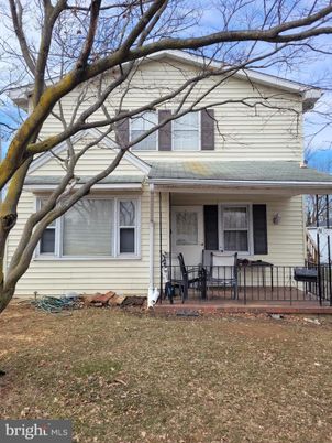 Exterior, Facade, American Craftsman