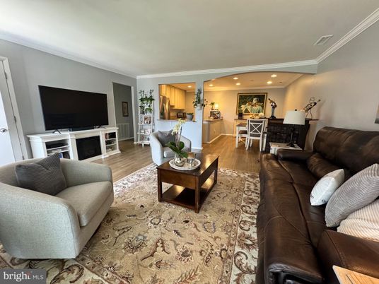 Dining room, Interior, Kitchen, Living room, Recessed Lighting, Wood Texture Flooring