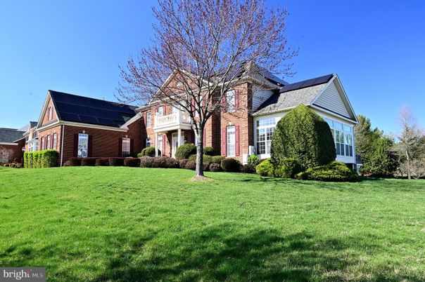 Exterior, Facade, Brick Facade, Cape Cod