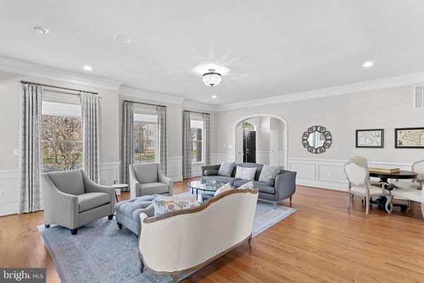 Dining room, Interior, Living room, Recessed Lighting, Wood Texture Flooring