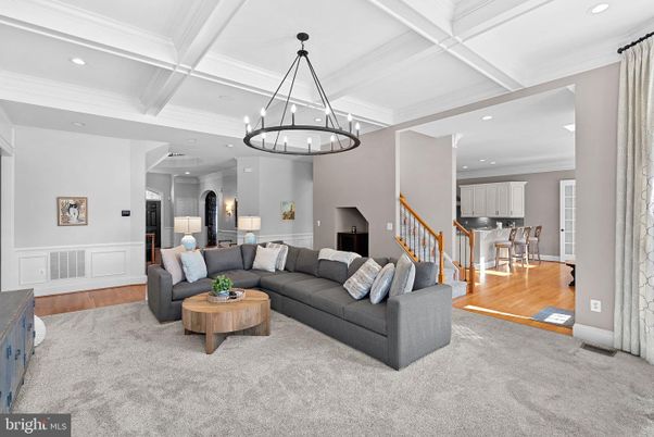 Chandelier, Interior, Kitchen, Living room, Pendant Lights, Recessed Lighting, Wood Texture Flooring