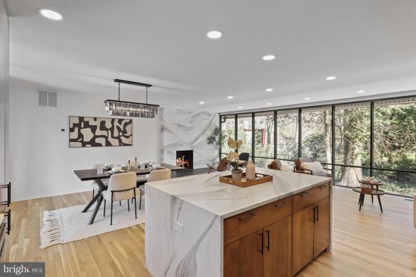 Chandelier, Dining room, Fireplace, Interior, Pendant Lights, Recessed Lighting, Wood Texture Flooring