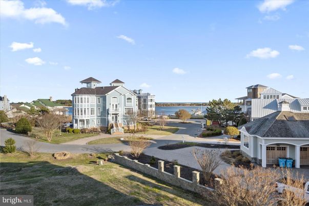 Exterior, Water