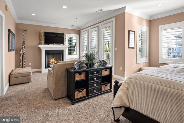Bedroom, Fireplace, Interior, Recessed Lighting