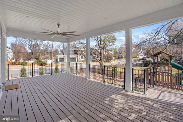 Exterior, Wood Texture Flooring