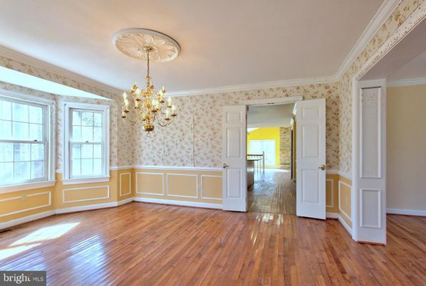 Chandelier, Empty room, Interior, Wood Texture Flooring