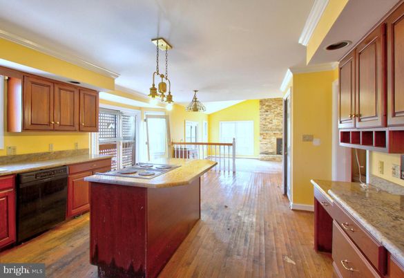 Interior, Kitchen, Pendant Lights, Stone Walls, Wood Texture Flooring