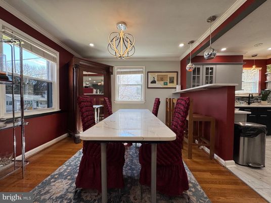 Dining room, Interior, Pendant Lights, Recessed Lighting, Wood Texture Flooring
