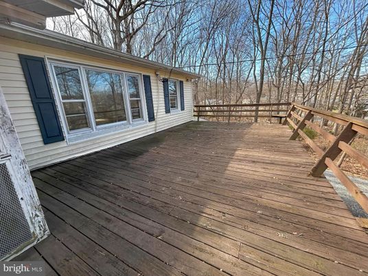 Exterior, Wood Texture Flooring