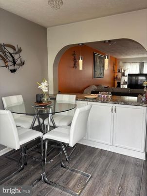 Dining room, Interior, Wood Texture Flooring