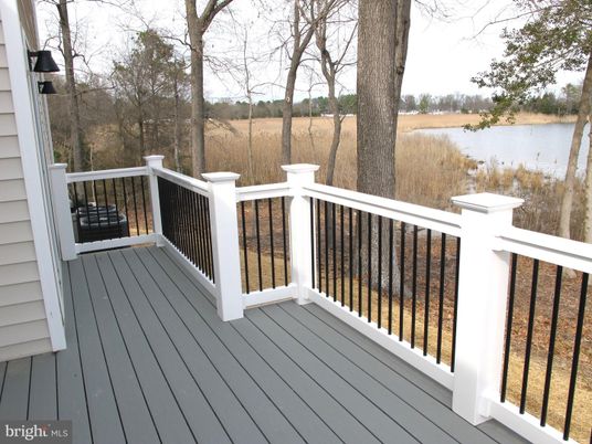 Exterior, Water