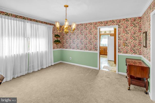 Chandelier, Empty room, Interior