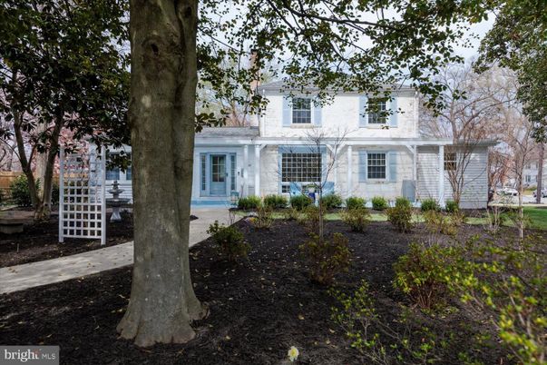 Backyard, Exterior, Facade, Georgian