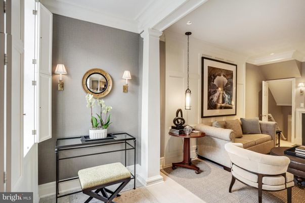 Interior, Living room, Pendant Lights, Recessed Lighting