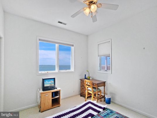 Home Office, Interior, Water