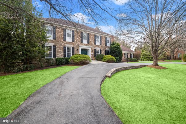 Backyard, Exterior, Facade, Brick Facade, Georgian