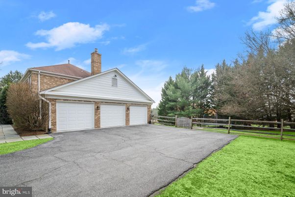 Backyard, Detached Garage, Exterior