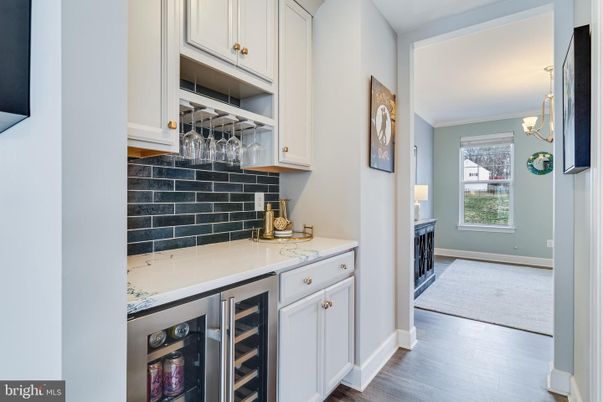 Interior, Kitchen, Pendant Lights, Wood Texture Flooring