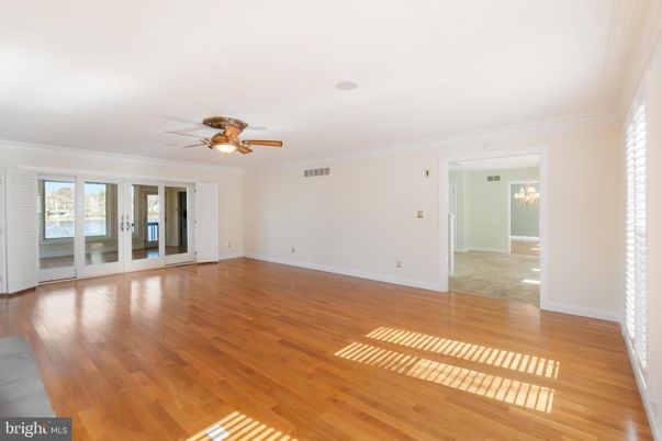 Chandelier, Empty room, Interior, Wood Texture Flooring