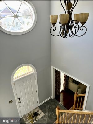 Chandelier, Interior
