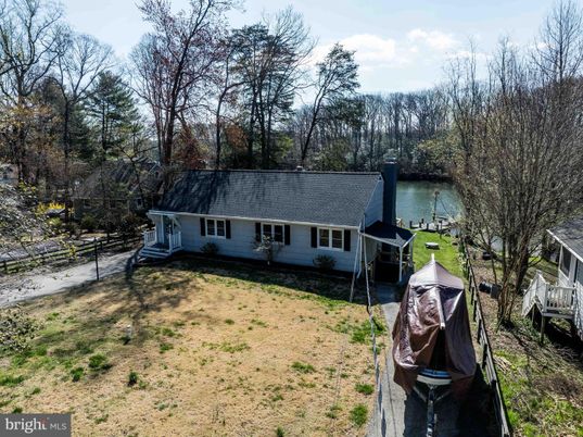 Backyard, Exterior, Water