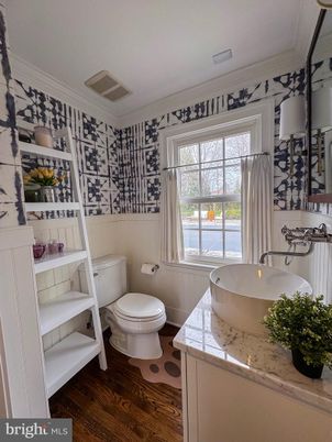 Bathroom, Interior, Wood Texture Flooring