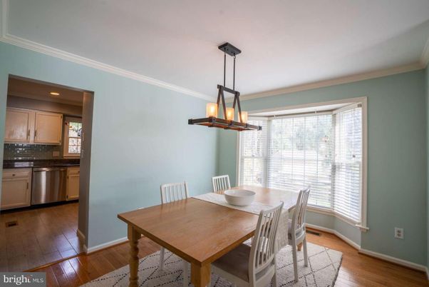 Dining room, Interior, Kitchen, Pendant Lights, Recessed Lighting, Wood Texture Flooring