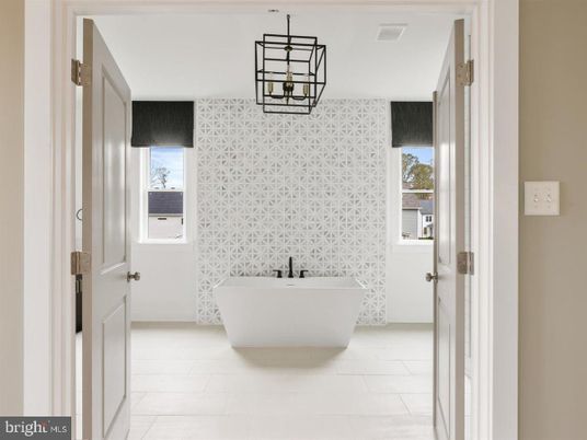 Bathroom, Free Standing Baths, Interior