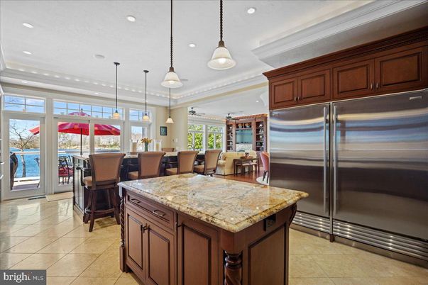 Dining room, Interior, Kitchen, Pendant Lights, Recessed Lighting, Stainless Steel Appliances, Water