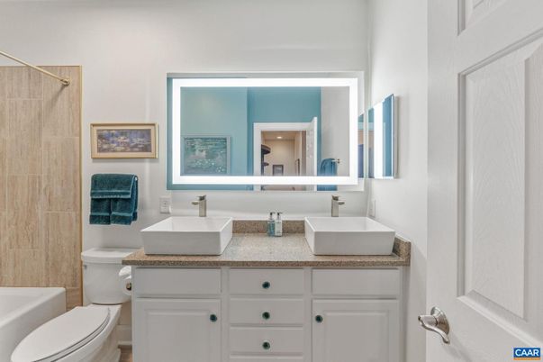 Bathroom, Dual Sink Vanities, Interior