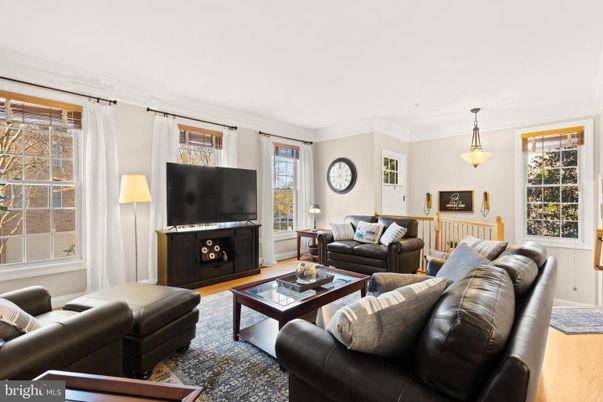 Interior, Living room, Pendant Lights, Wood Texture Flooring