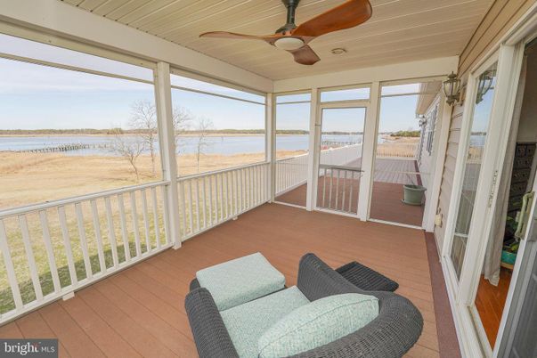 Interior, Sun Room, Water, Wood Texture Flooring