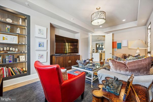 Interior, Living room, Pendant Lights, Recessed Lighting, Wood Texture Flooring