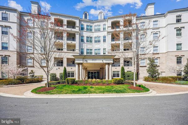 Exterior, Facade, Condo Building