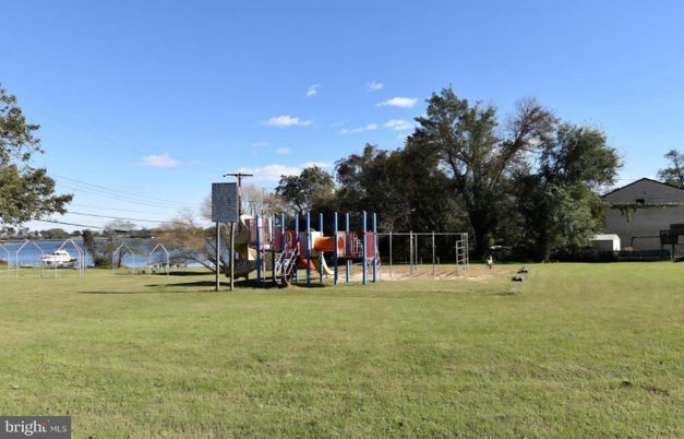Backyard, Exterior, Playground