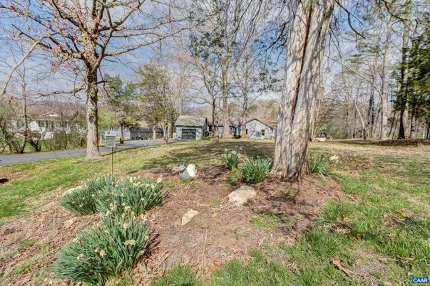 Backyard, Detached Garage, Exterior