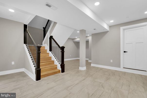 Empty room, Interior, Marble, Recessed Lighting, Wood Texture Flooring