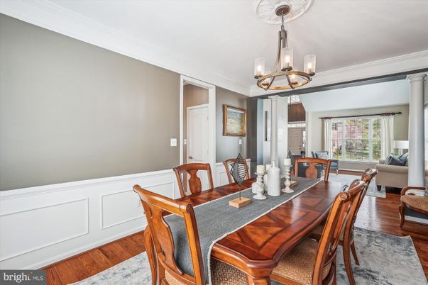 Chandelier, Dining room, Interior, Living room, Wood Texture Flooring