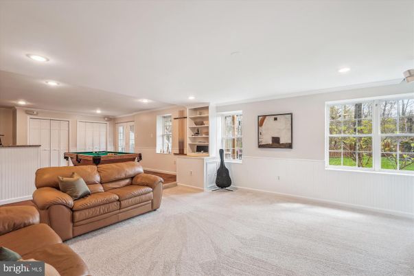 Billiard Table, Game Room, Interior, Living room, Recessed Lighting
