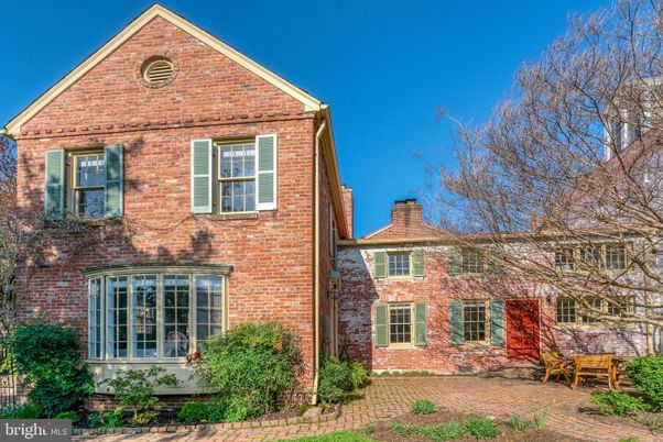 Exterior, Facade, Brick Facade, Brick Traditional