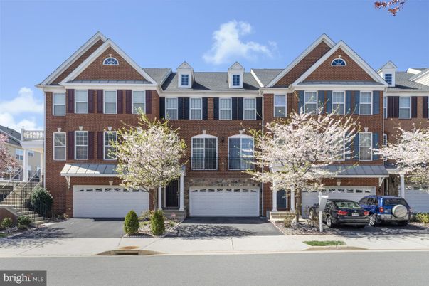 Attached, Exterior, Facade, Brick Facade, Rowhouse